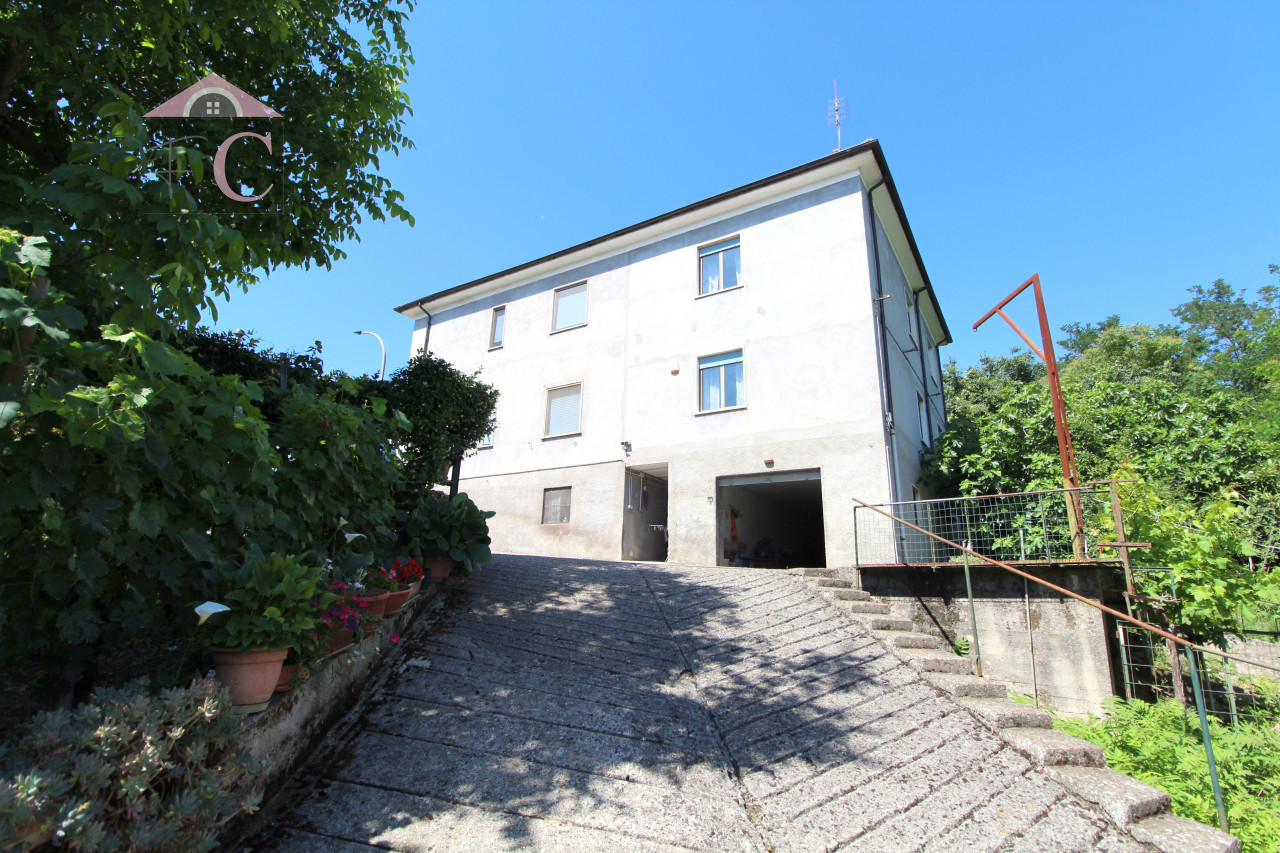 narni scalo piano terra ingresso indipendente garage giardino cantina 8.jpg